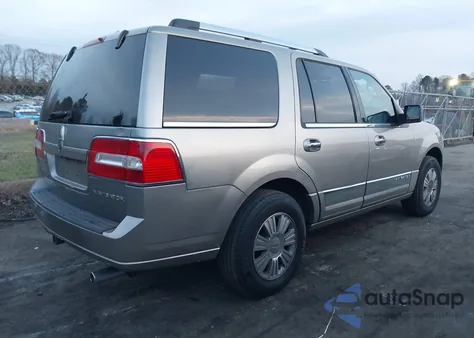2008 Lincoln Navigator z USA, uszkodzony, nr VIN 5LMFU27548LJ10631
